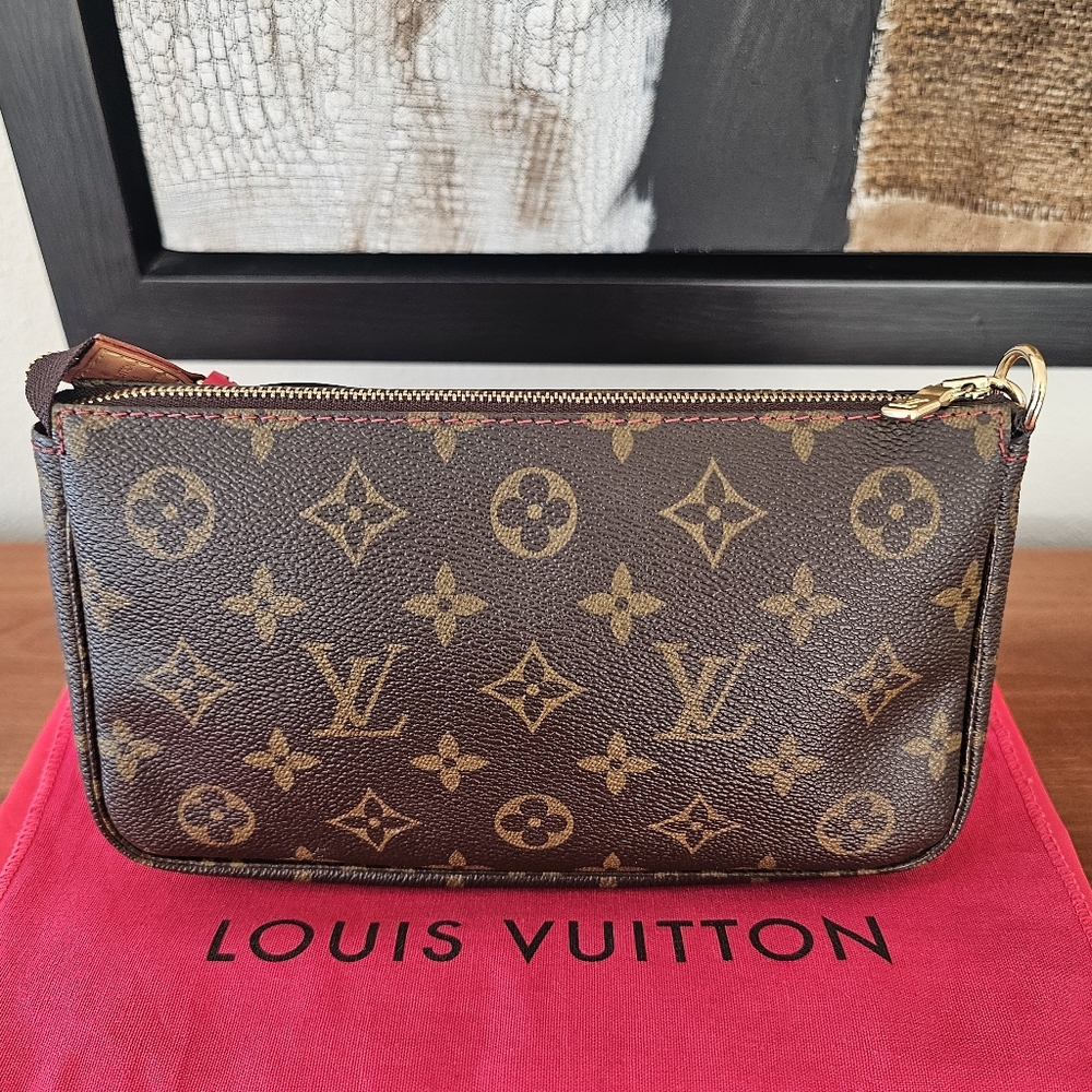 💯AUTHENTIC VINTAGE LOUIS VUITTON X MURAKAMI POCHETTE - Picture 2 of 9